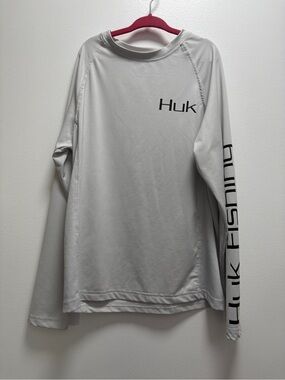 Huk Performance Long Sleeve Shirt - Light Gray with Black Print